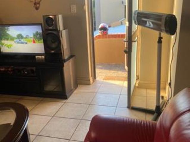 Apartment for sale in Dr Kenneth Kaunda, North West