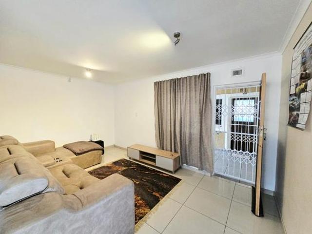 Apartment for sale in Verulam, eThekwini Metropolitan Municipality