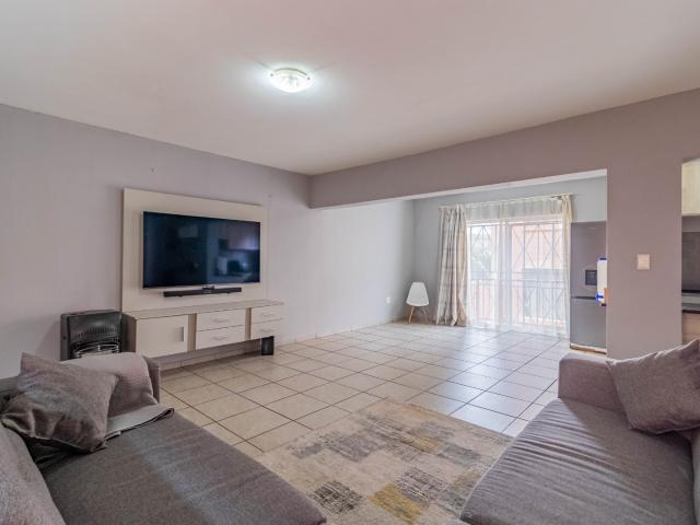 Apartment for sale in Nooitgedacht, Gauteng