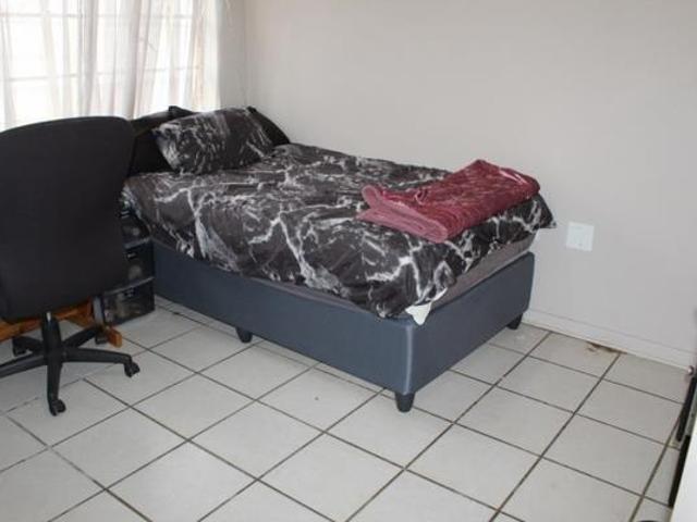 Apartment for sale in Dr Kenneth Kaunda, North West