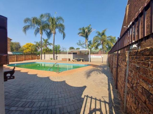 Apartment for rent in Doornpoort, Gauteng