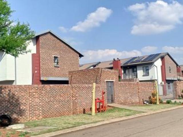 Apartment for rent in Waterkloof, Gauteng
