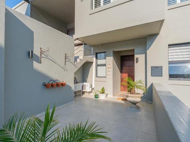 Apartment for sale in Princess Grant, Kwazulu-natal