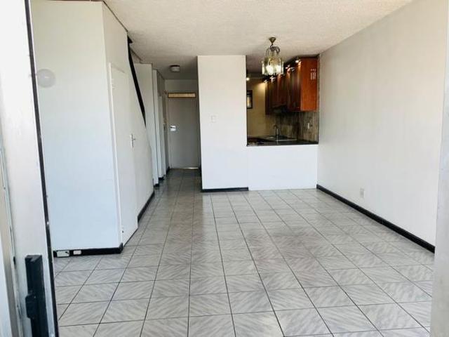 Apartment for rent in Seaview, Kwazulu-natal