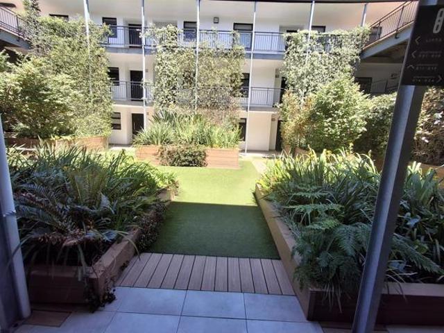 Apartment for sale in Cape Town, Western Cape