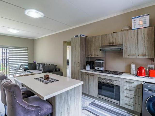 Apartment for sale in Tembisa, Gauteng