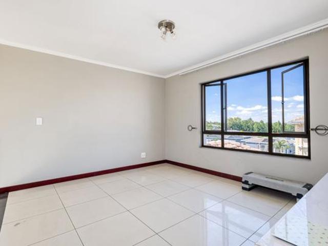 Apartment for sale in Vosloorus, Gauteng