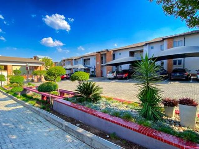 Apartment for sale in Vosloorus, Gauteng