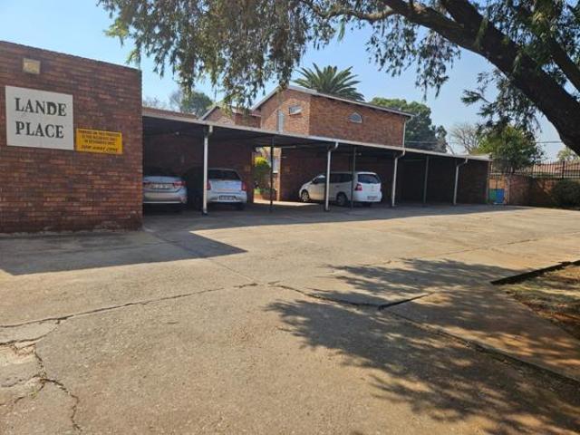 Apartment for rent in Waterkloof, Gauteng