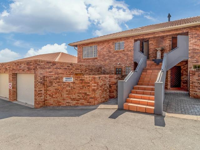 Apartment for sale in Waterkloof, Gauteng