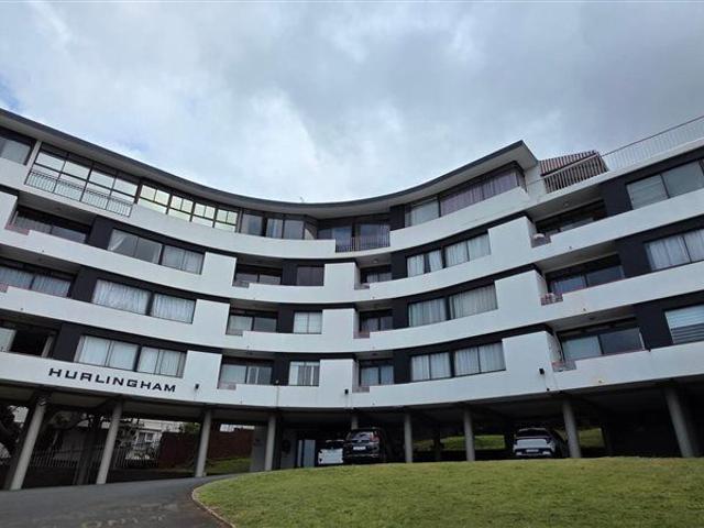 Apartment for rent in Seaview, Kwazulu-natal