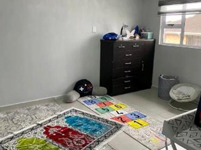 Apartment for rent in Seaview, Kwazulu-natal