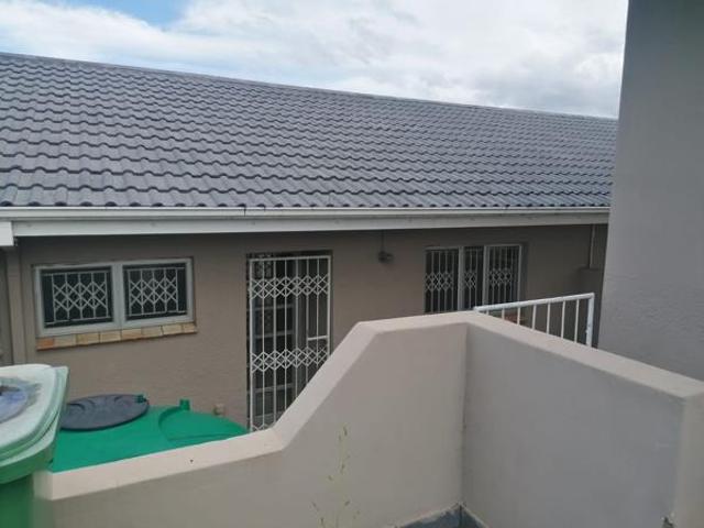 Apartment for sale in Mount Moreland, Kwazulu-natal