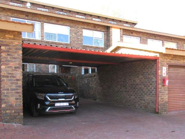 Apartment for sale in Nooitgedacht, Gauteng
