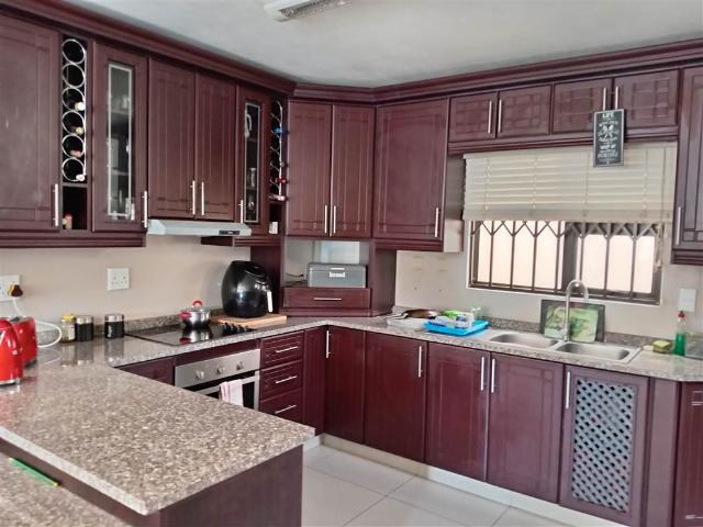 Apartment for sale in Umdloti, Kwazulu-natal