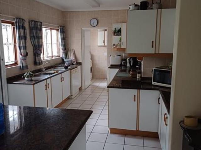 Apartment for rent in Seaview, Kwazulu-natal