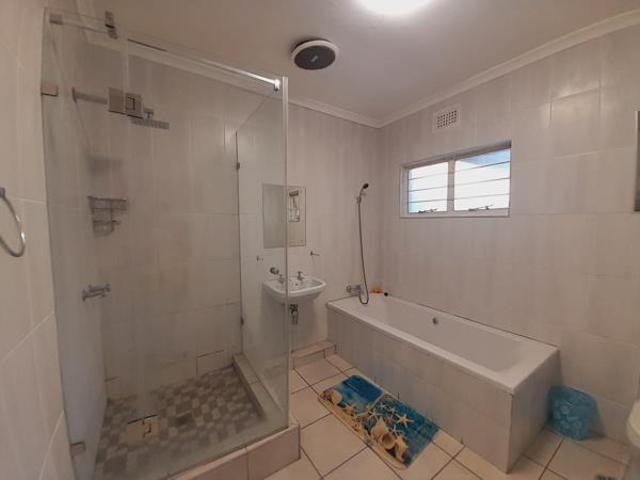 Apartment for rent in Seaview, Kwazulu-natal