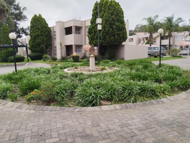 Apartment for sale in Johannesburg, City of Johannesburg Metropolitan Municipality