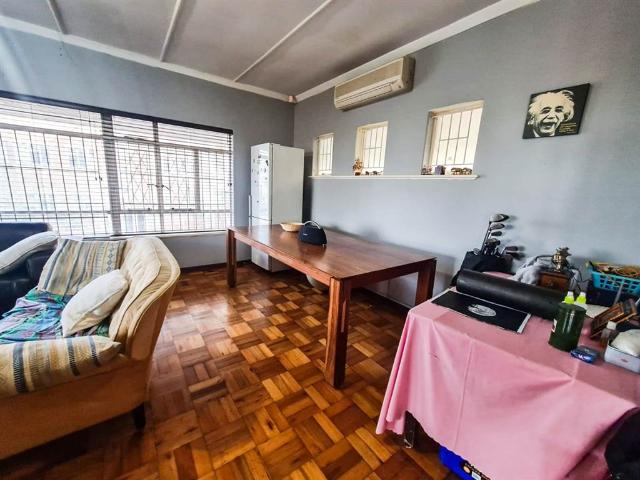 Apartment for sale in Seaview, Kwazulu-natal