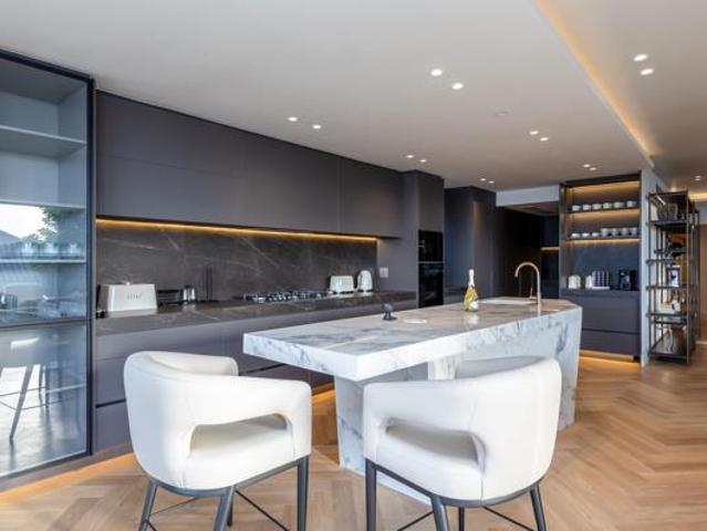 Apartment for sale in Cape Town, Western Cape