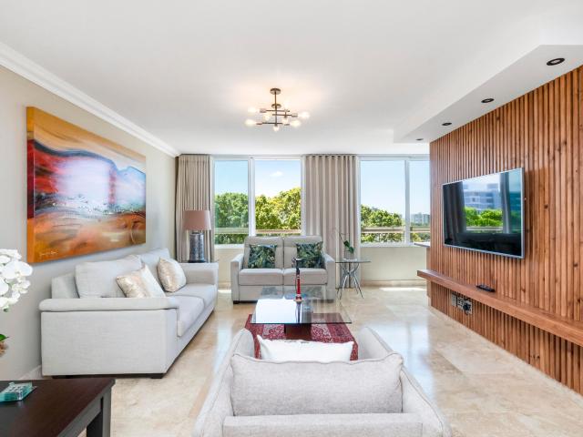Apartment for sale in Green Point, Cape Town