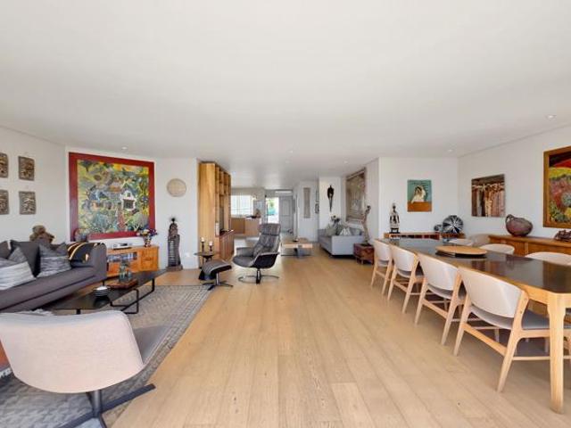 Apartment for sale in Cape Town, Western Cape
