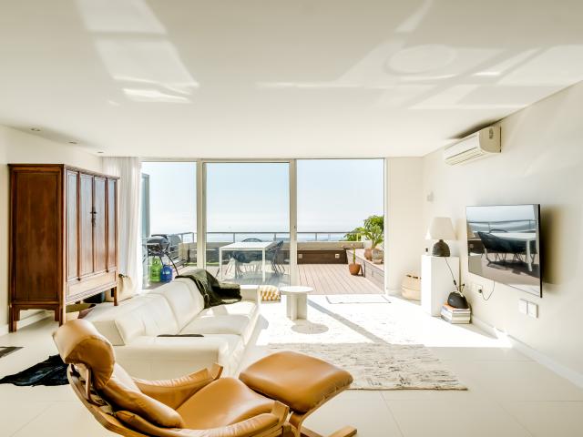 Apartment for sale in Green Point, Cape Town