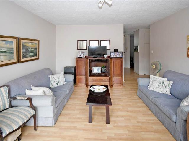 Apartment for sale in Vosloorus, Gauteng