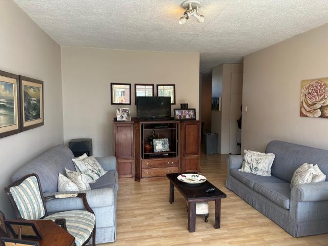 Apartment for sale in Vosloorus, Gauteng