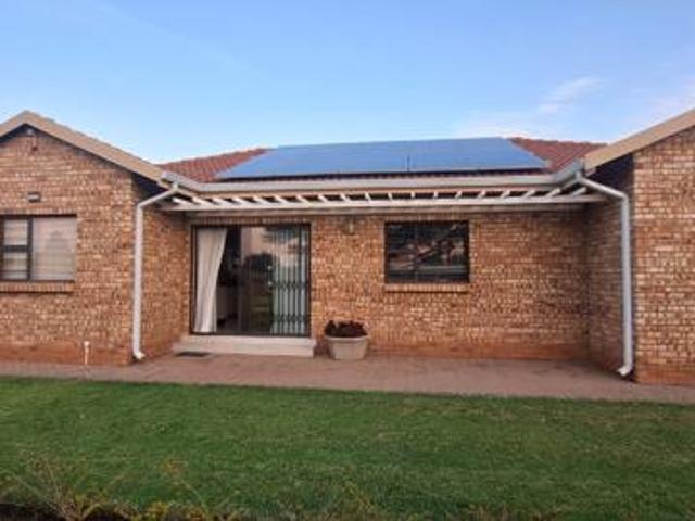 Apartment for sale in Frances Baard, Northern Cape
