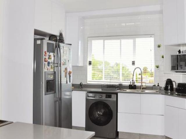 Apartment for sale in Vosloorus, Gauteng