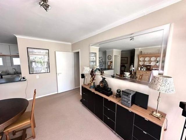 Apartment for sale in Cape Town, Western Cape