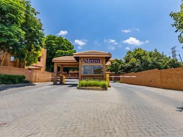 Apartment for rent in Waterkloof, Gauteng