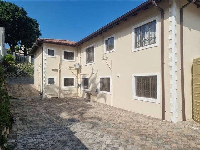 Apartment for rent in Queensburgh, Kwazulu-natal