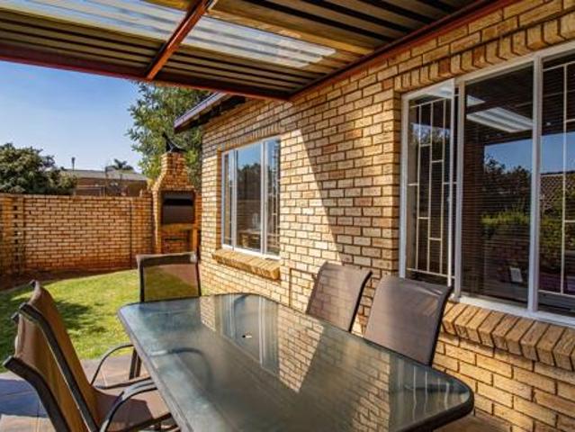 Apartment for sale in Westonaria, Gauteng