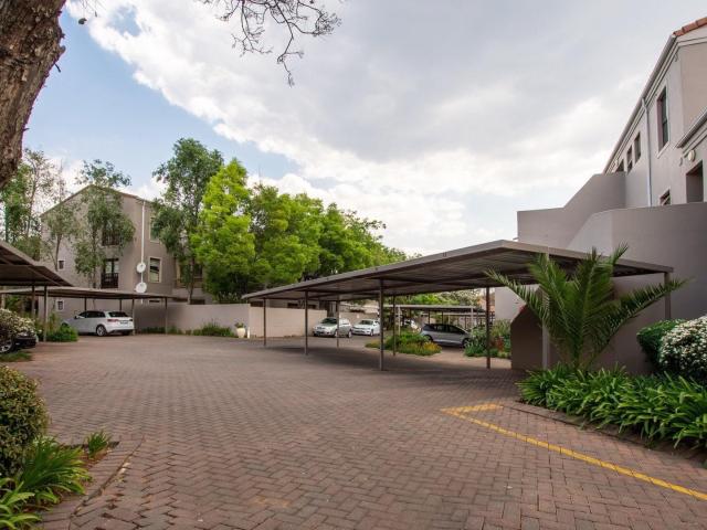 Apartment for sale in Vosloorus, Gauteng