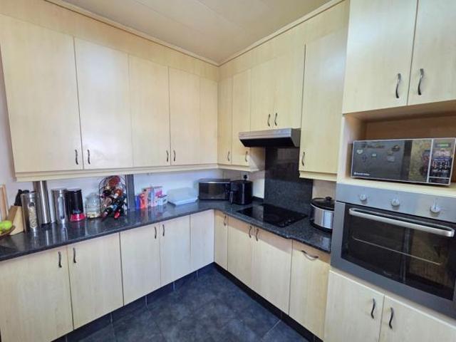 Apartment for sale in Newcastle Local Municipality, Amajuba District Municipality