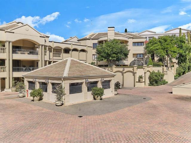 Apartment for sale in Johannesburg, North & Sandton