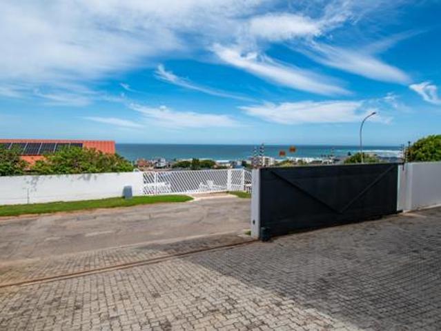 Apartment for sale in Cape St Francis, Eastern Cape