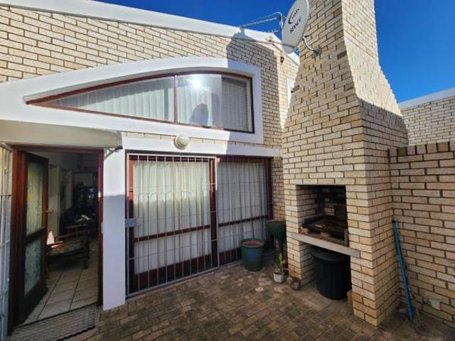 Apartment for sale in Cape St Francis, Eastern Cape