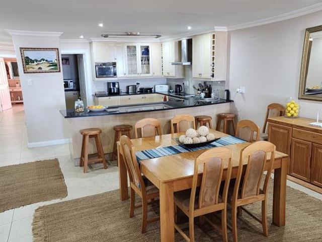 Apartment for sale in Cape St Francis, Eastern Cape