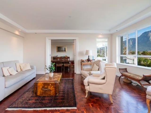Apartment for sale in Cape Town, Western Cape
