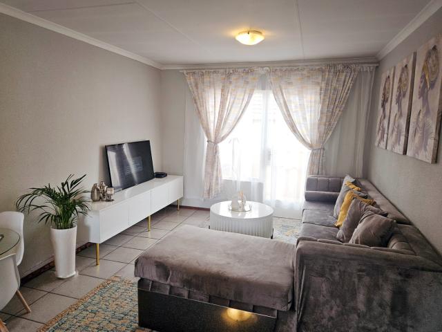 Apartment for sale in Johannesburg, City of Johannesburg Metropolitan Municipality