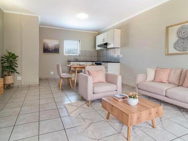 Apartment for rent in Onverwacht, Western Cape