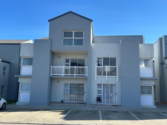 Apartment for sale in Onverwacht, Western Cape