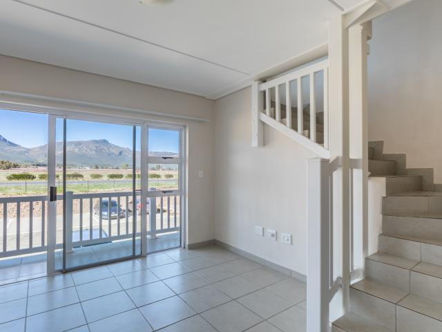 Apartment for rent in Paarl, Drakenstein Local Municipality