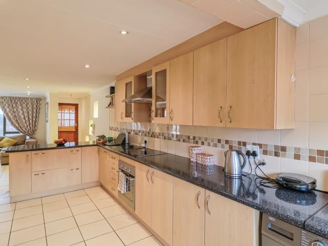 Apartment for sale in Nooitgedacht, Gauteng