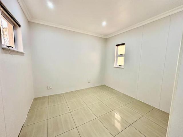 Apartment for rent in Seaview, Kwazulu-natal