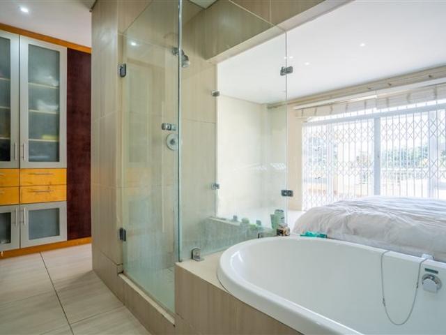 Apartment for sale in Seaview, Kwazulu-natal
