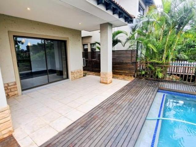 Townhouse for rent in Seaview, Kwazulu-natal